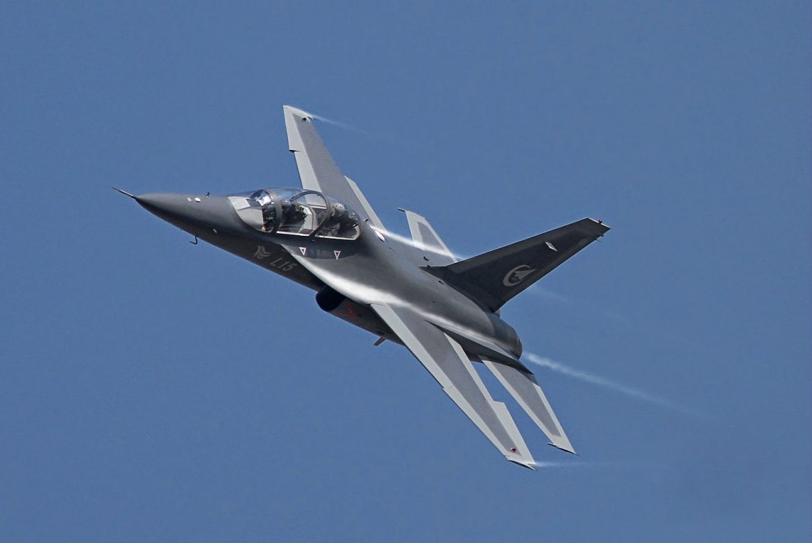 طائرة-هاندغو-إل-15